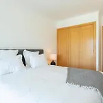 Apartamento Snazzy Varandas Do Castelo One Bedroom Sleeps 2 Persons *