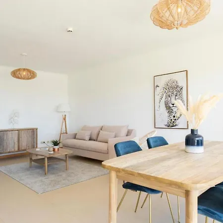 Snazzy Varandas Do Castelo One Bedroom Sleeps 2 Persons Διαμέρισμα Αλμπουφέιρα
