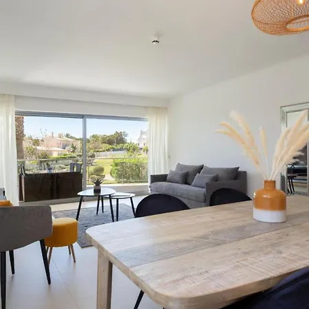 Snazzy Varandas Do Castelo One Bedroom Sleeps 2 Persons Διαμέρισμα