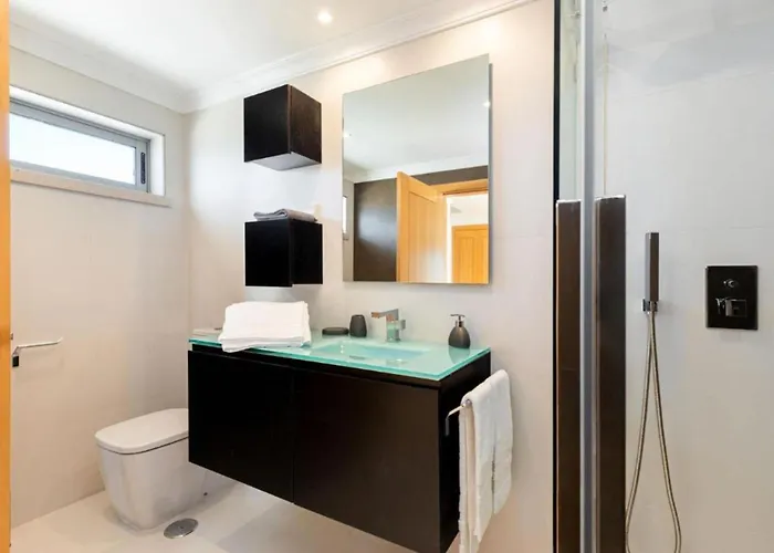 Snazzy Varandas Do Castelo One Bedroom Sleeps 2 Persons * Албуфейра