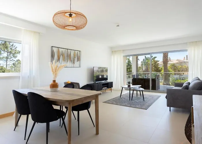 Snazzy Varandas Do Castelo One Bedroom Sleeps 2 Persons *