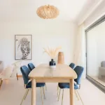 Апартаменты Snazzy Varandas Do Castelo One Bedroom Sleeps 2 Persons Албуфейра