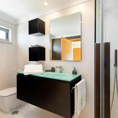 Snazzy Varandas Do Castelo One Bedroom Sleeps 2 Persons * Албуфейра