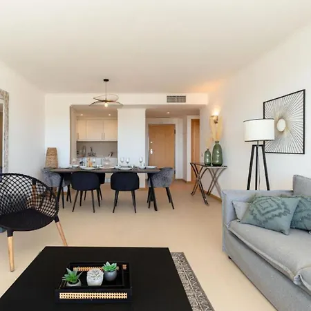 Snazzy Varandas Do Castelo One Bedroom Sleeps 2 Persons * Албуфейра