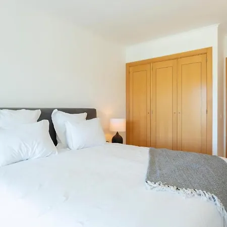 アパート Snazzy Varandas Do Castelo One Bedroom Sleeps 2 Persons *